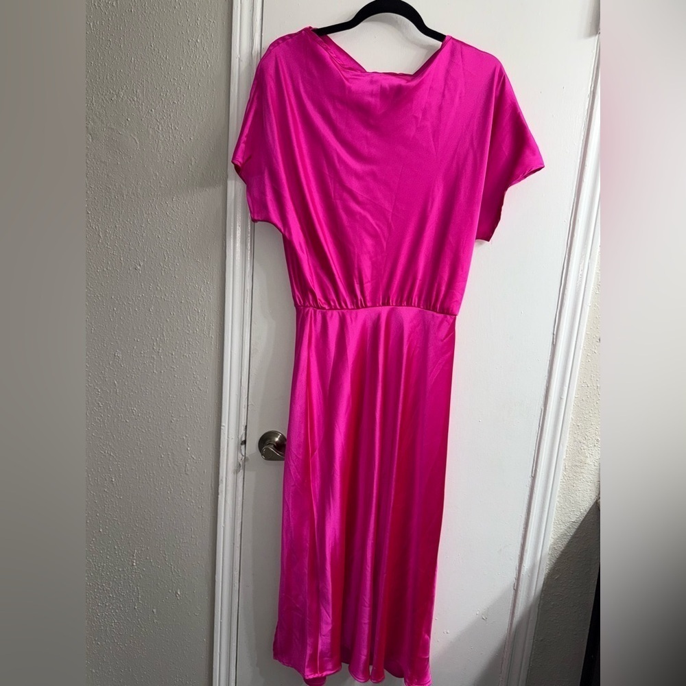 RENEE C. Boat Neck Satin Midi Dress size M - Picture 5 of 9